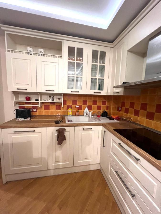 Chaika Sea Apartment Varna Eksteriør bilde
