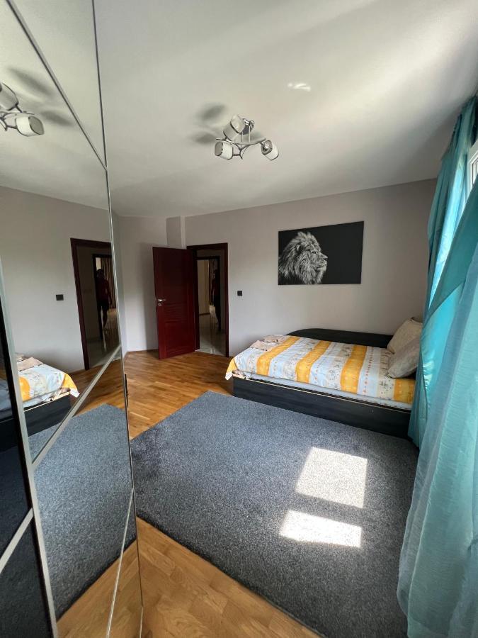 Chaika Sea Apartment Varna Eksteriør bilde